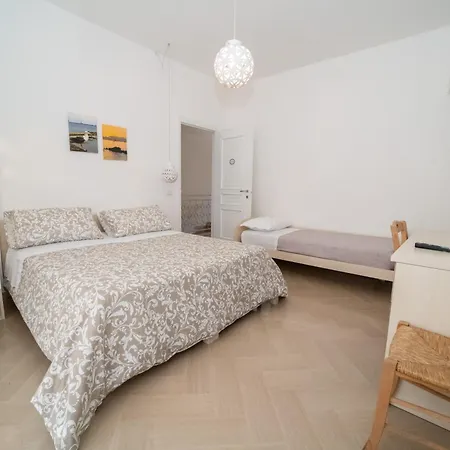 Bed & Breakfast Cristina 3*